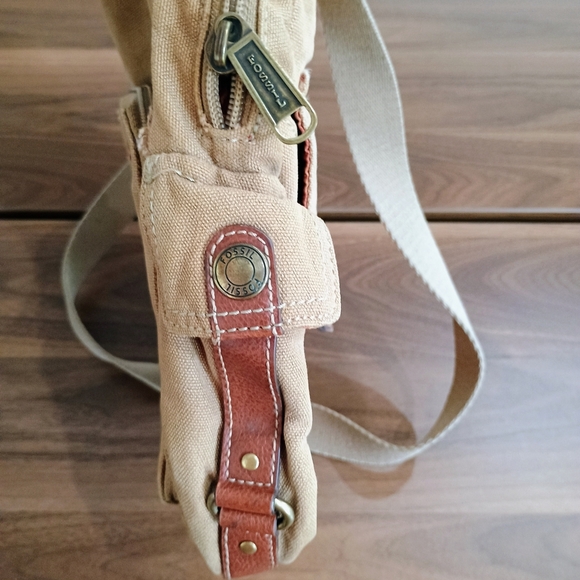 Fossil Tan Canvas Crossbody Bag - Picture 5 of 13